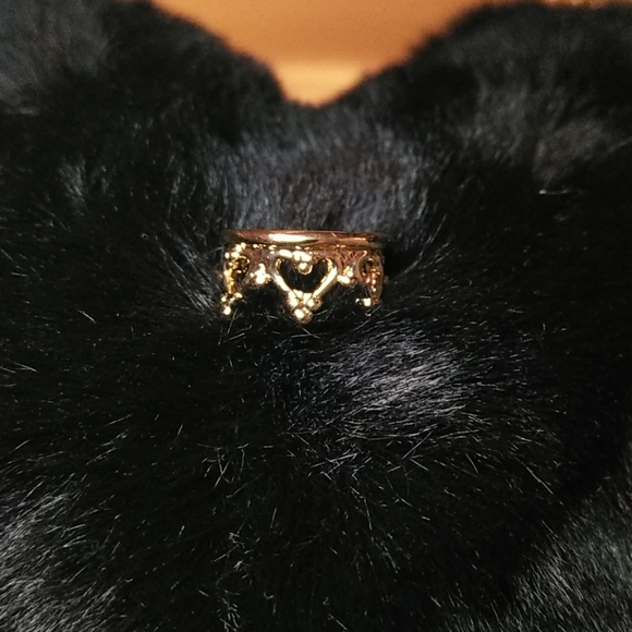 🌞NEW GORGEOUS CHIC GOLD HEART MOTIF EAR CUFF - Picture 2 of 5